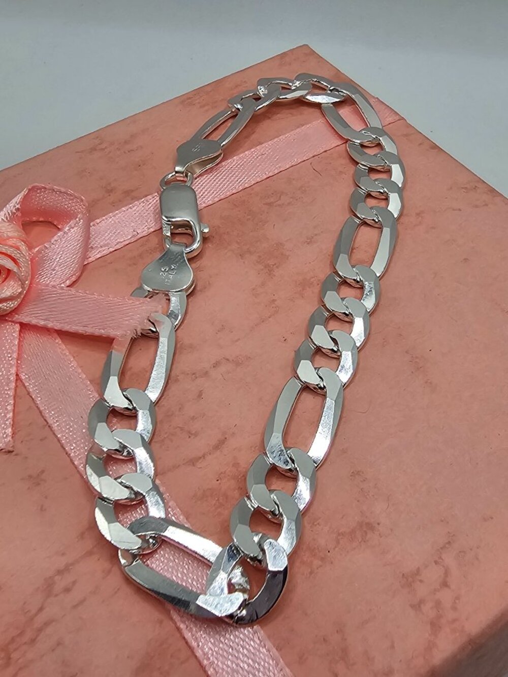 Sterling Silver 925 High Polished Figaro Bracelet 7.8mm 8 inches - Picture 2 of 8
